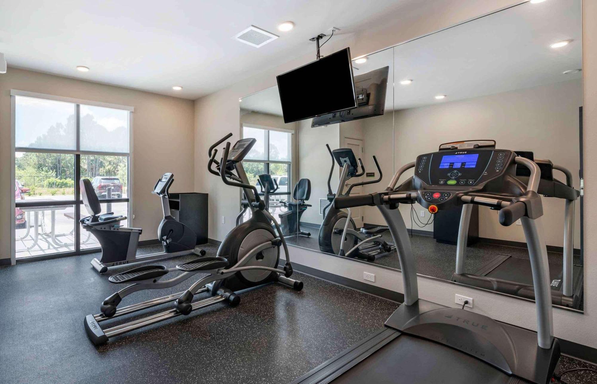 Extended Stay America Premier Suites - Tampa - Fairgrounds - Casino Экстерьер фото